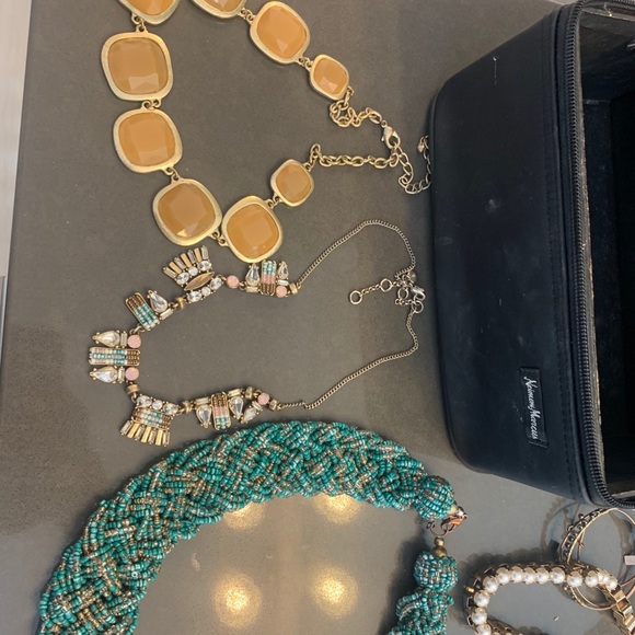 Awesome surprise jewelry box with 10 pieces - Picture 5 of 12